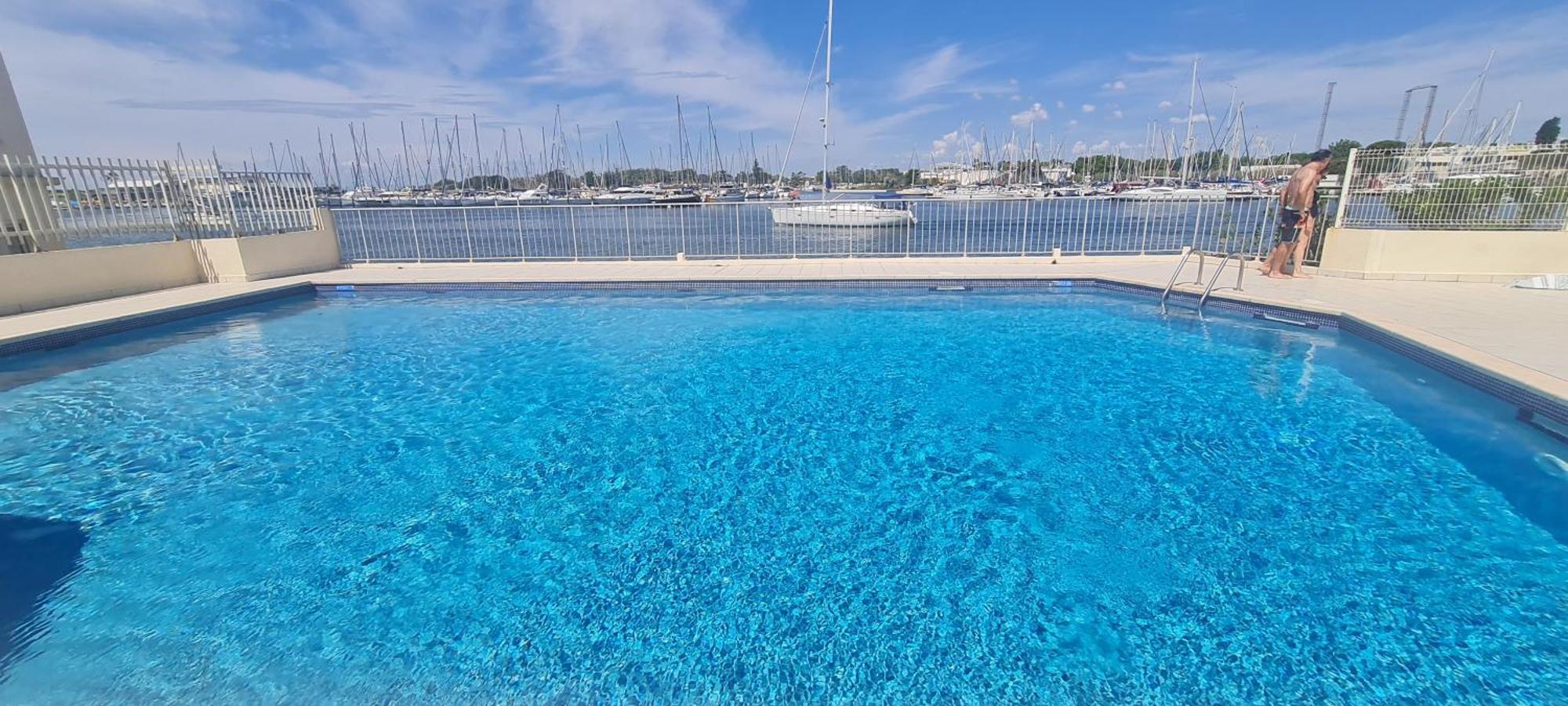 אגדה Appartement Avec Balcon, Vue Mer, Piscine, Parking מראה חיצוני תמונה
